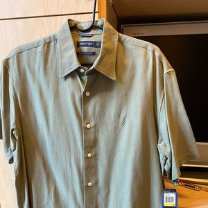 Mens button down short sleeve shirt